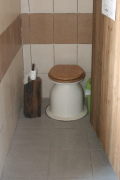 Odourless compost toilets